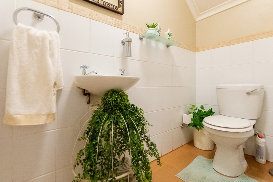 3 Bedroom Property for Sale in Waterfront Western Cape